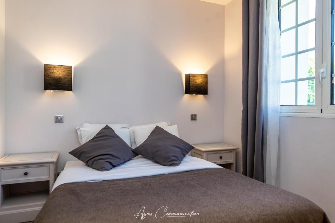 Logis Du Champ De Mars Hotel Puy-Saint-Martin Luaran gambar